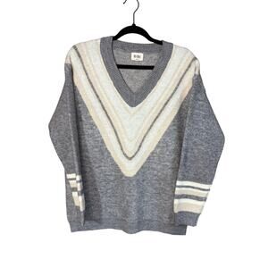 Bibi Grey V-Neck Accent Sweater – Size Medium